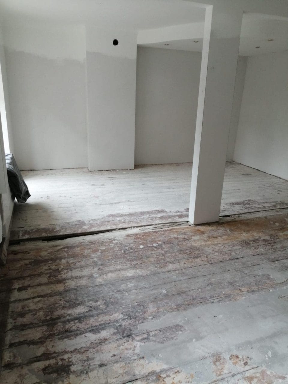 grīdas seguma labošana, slīpēšana, pulēšana, eļļošana, lakošana